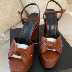 YSL
Platform Block Heel Sandals, V-Good Condition, run small will fit for 9/9.5